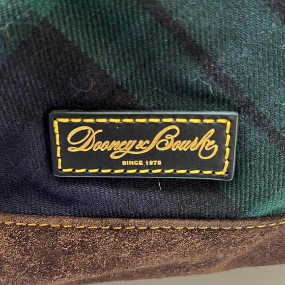 EUC Dooney and Bourke purse - Picture 4 of 7